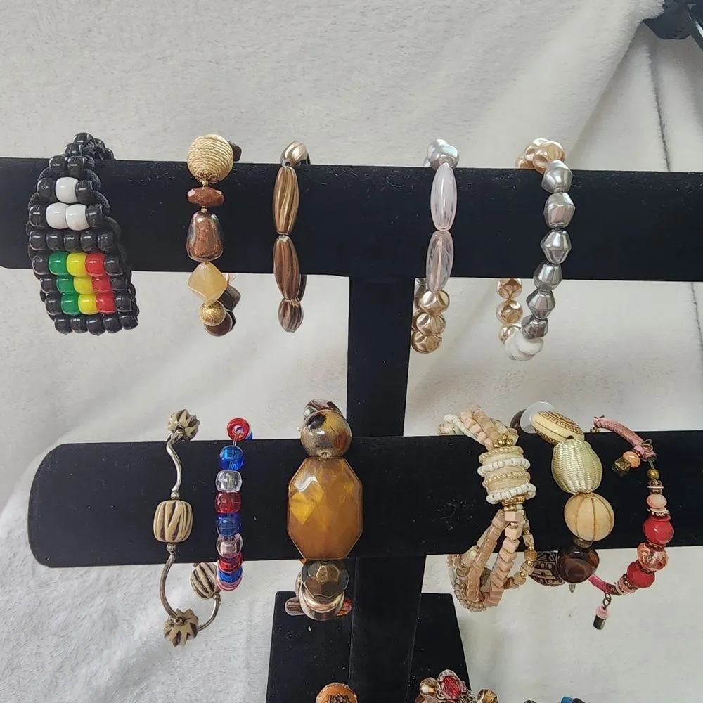 J396 Bulk Bundle of 17 Acrylic Bead Bracelets Brown - Image 3