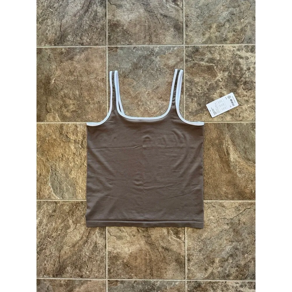 Athleta Renew Seamless Square Neck Tank Brownstone Beige/Bright White Size XL - Image 3