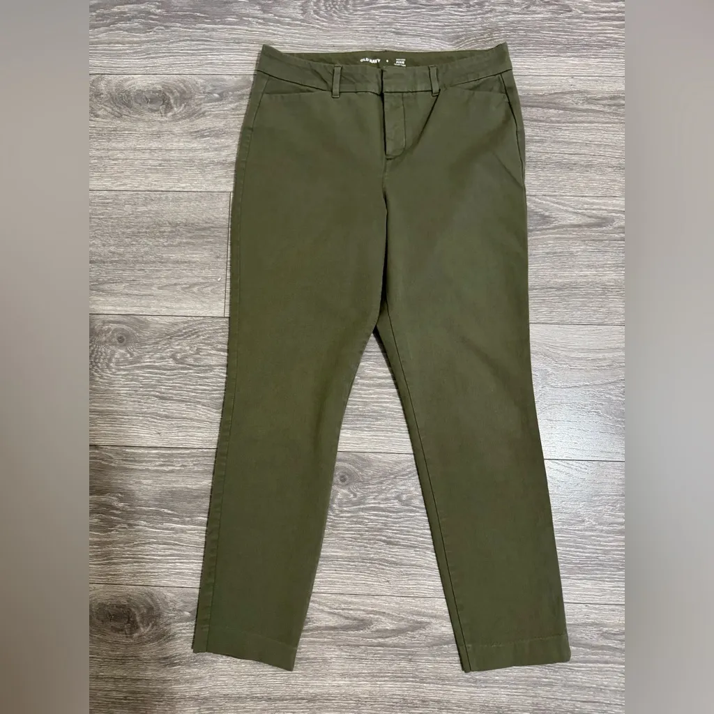 Old Navy Women Olive High Rise Pixie Never Fade Stretchy Skinny Pants Size 6 - Image 4