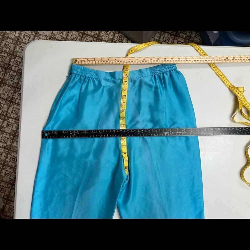 JUDITH HART Collection, Two piece Top & Pants, Blue Floral, Size 14, 100% Silk - Image 3