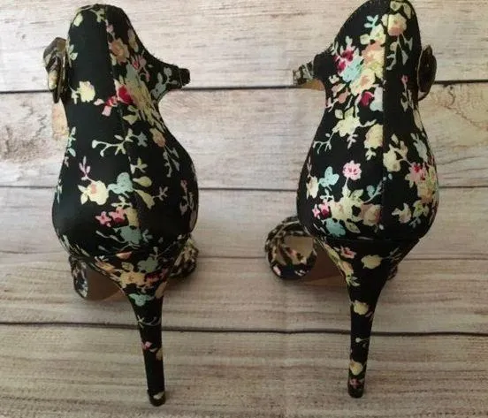 Black Floral Heels, Size 8 1/2 - Image 3