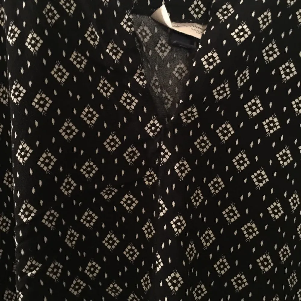 Universal Threads plus size Hi Lo Cropped Top Black - Image 3