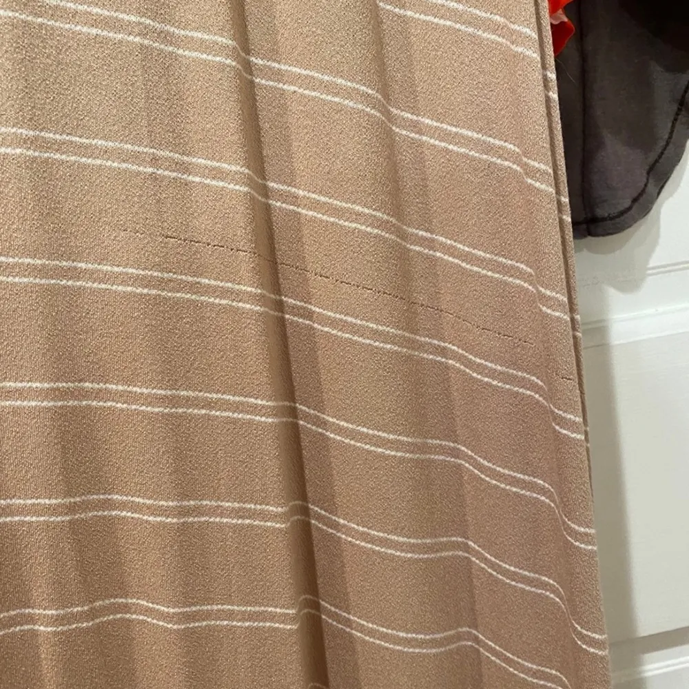 Intersection Beige/White Striped Short Sleeve T - Image 12