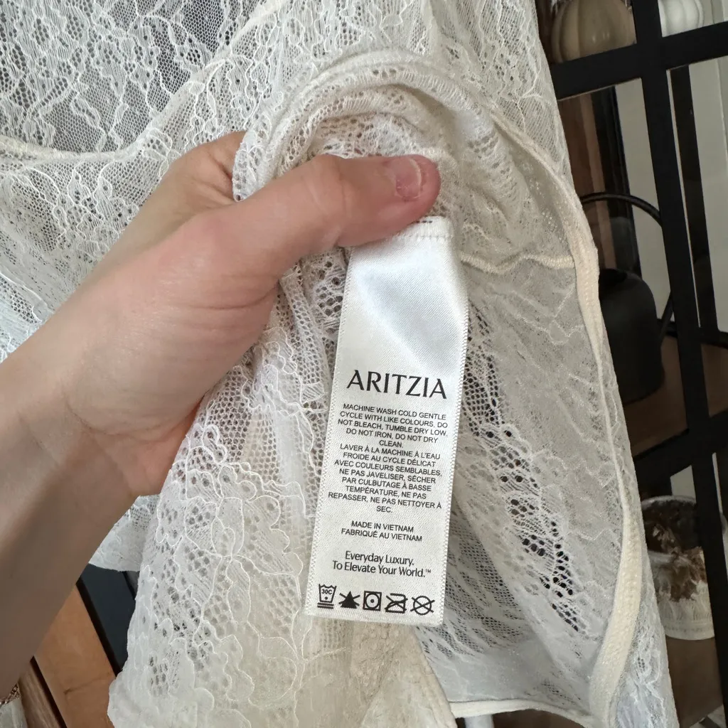 Aritzia Reverie lace Bodysuit long sleeve sheer thong square neck sexy top TEN - Image 4