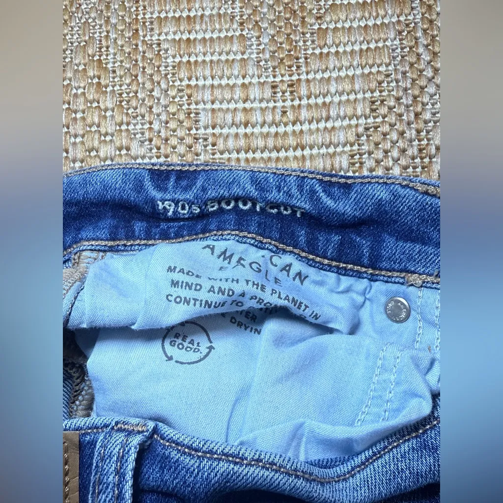 American Eagle Medium Wash 90's Bootcut Denim Jeans,Ripped,Women's Size 4 Short - Image 9