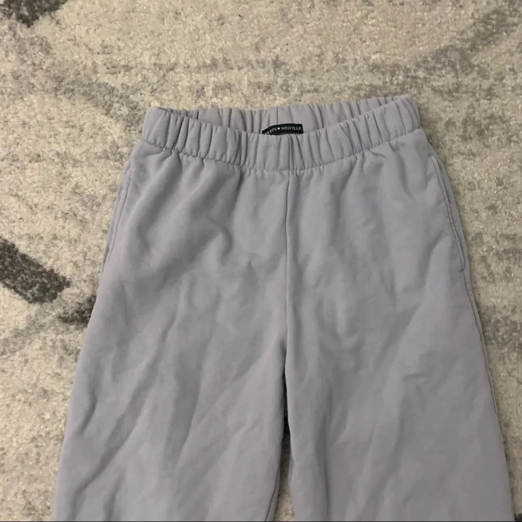 Brandy Melville Light Purple/Gray Sweatpants - Image 3
