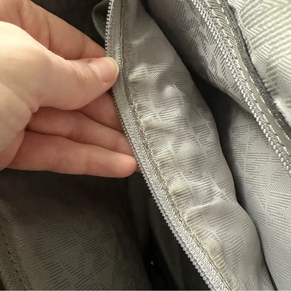 Michael Kors Jet Set East West Top Zip Tote Bag Grey Saffiano Leather Purse - Image 11