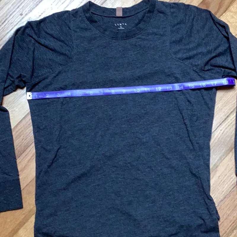 Lunya Restore Long Sleeve Crew size xsmall Gray - Image 10