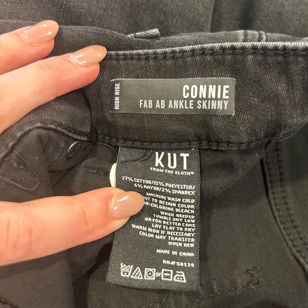 KUT From The Kloth Connie Fab Ab Ankle Skinny Jeans Sz 2 Distressed Black Denim - Image 8