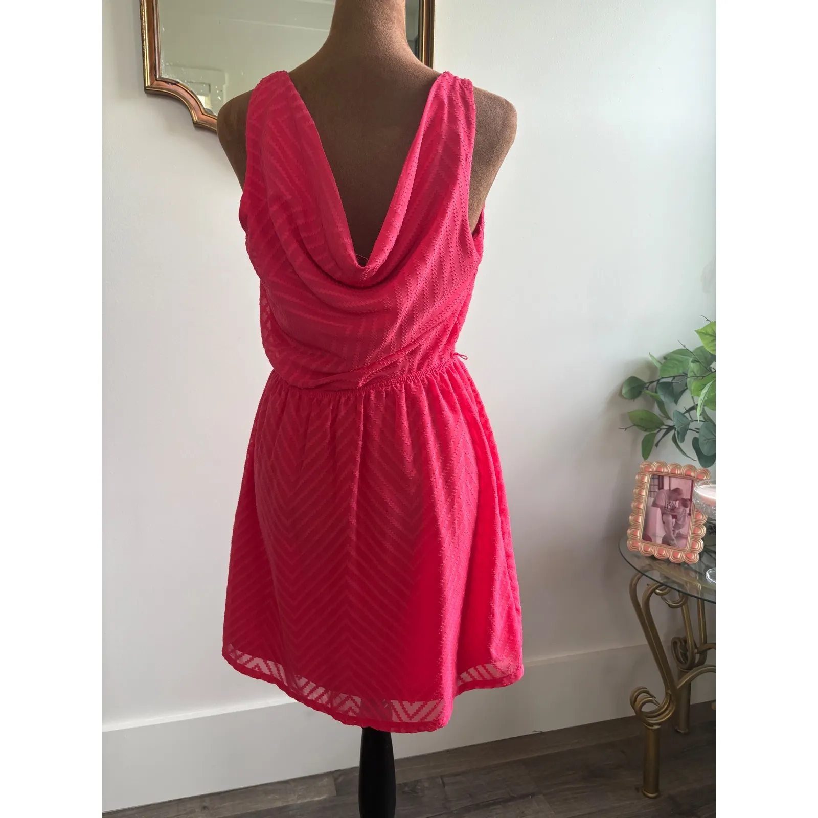 Candies Pink Dress Sleeveless Casual Sundress Cowl Back‎ Chevron Medium - Image 2
