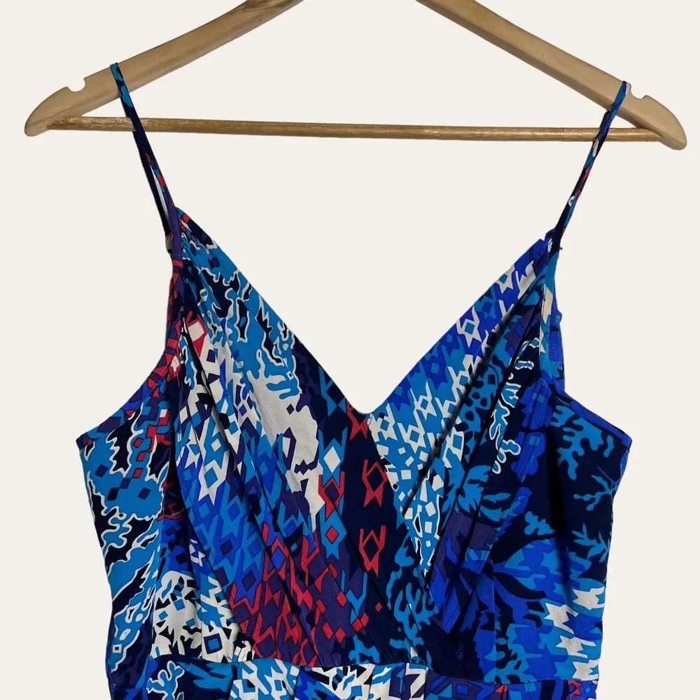 Yumi Kim Blue Silk Abstract Print V-Neck Faux Wrap Cocktail Dress Size Small - Image 2