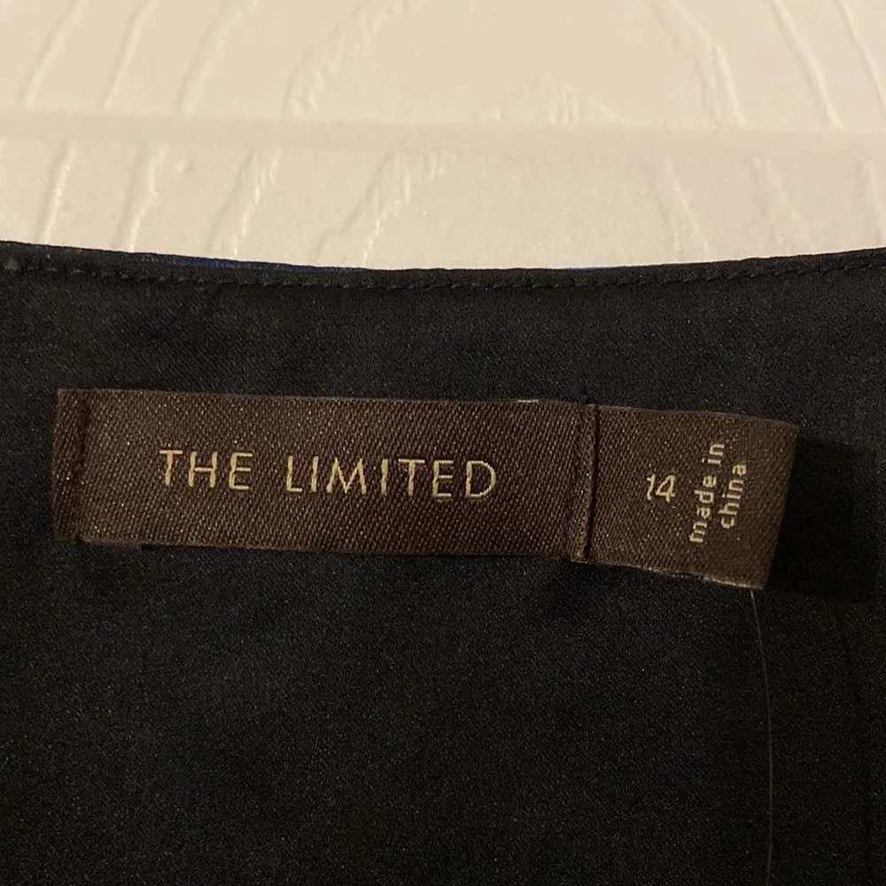 The Limited Women Summer 👗 brand new with tag size 14 bust is 40” and long 42” - Image 4