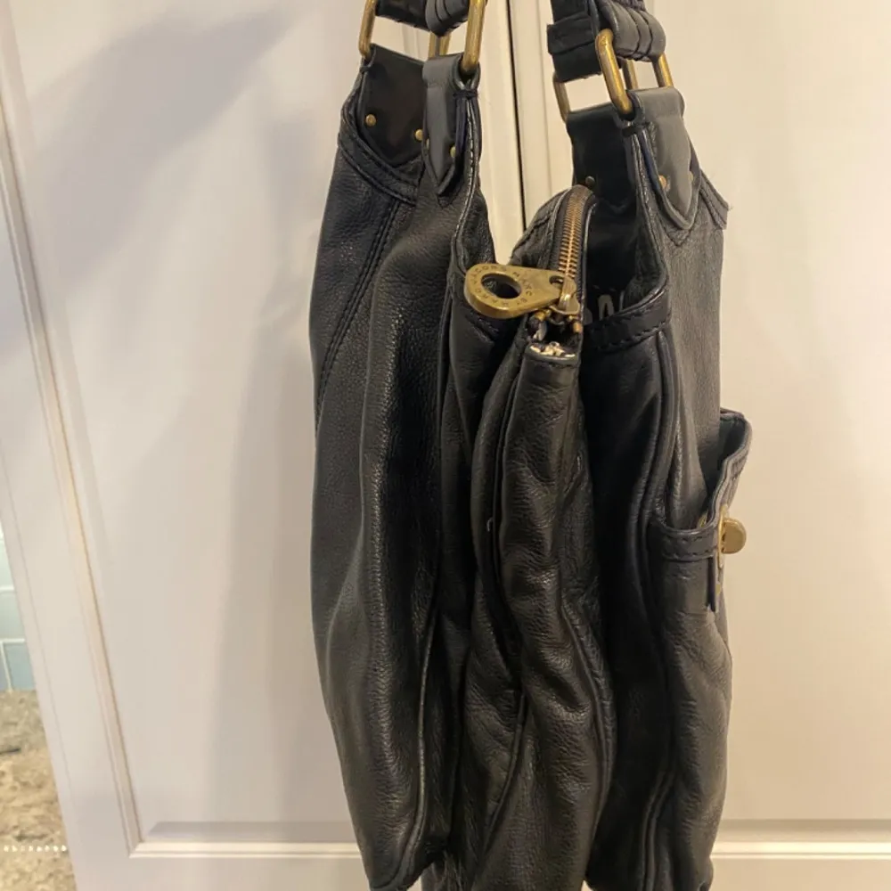 Marc by Marc Jacobs Black Leather Shoulder Bag - Image 3