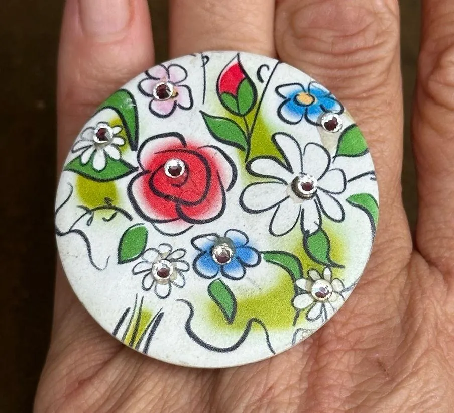 Vintage large round floral ring - Image 4