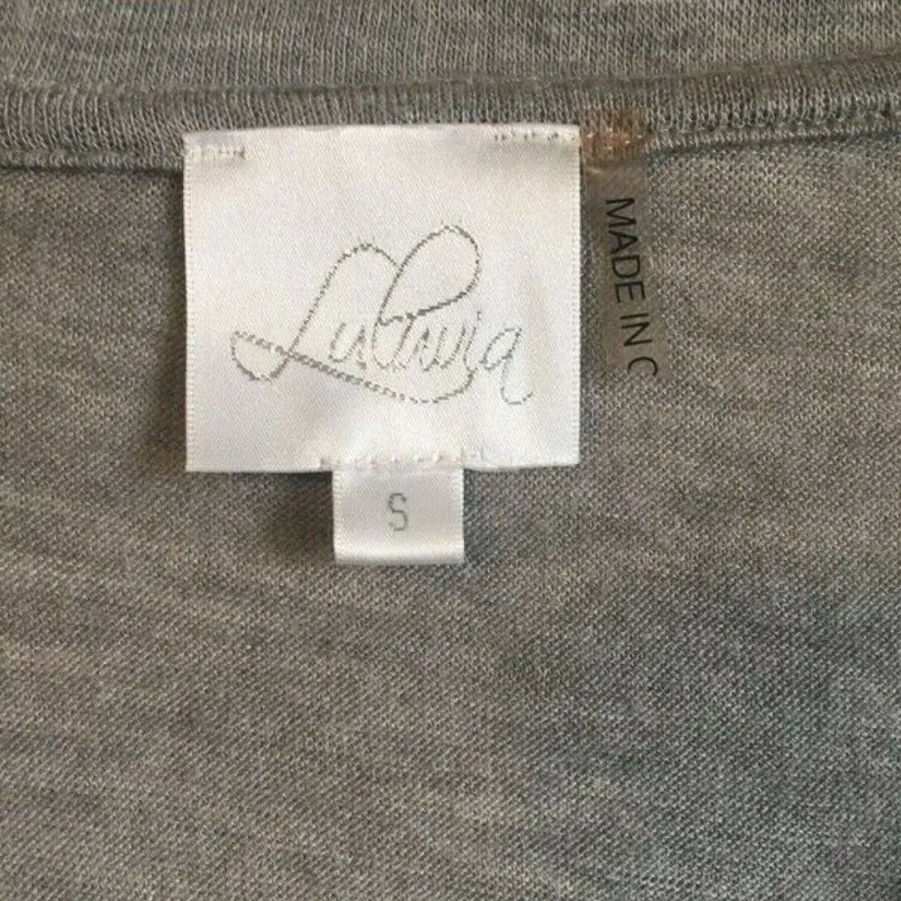 Luluvia made by Lulumari small grey top - Image 5