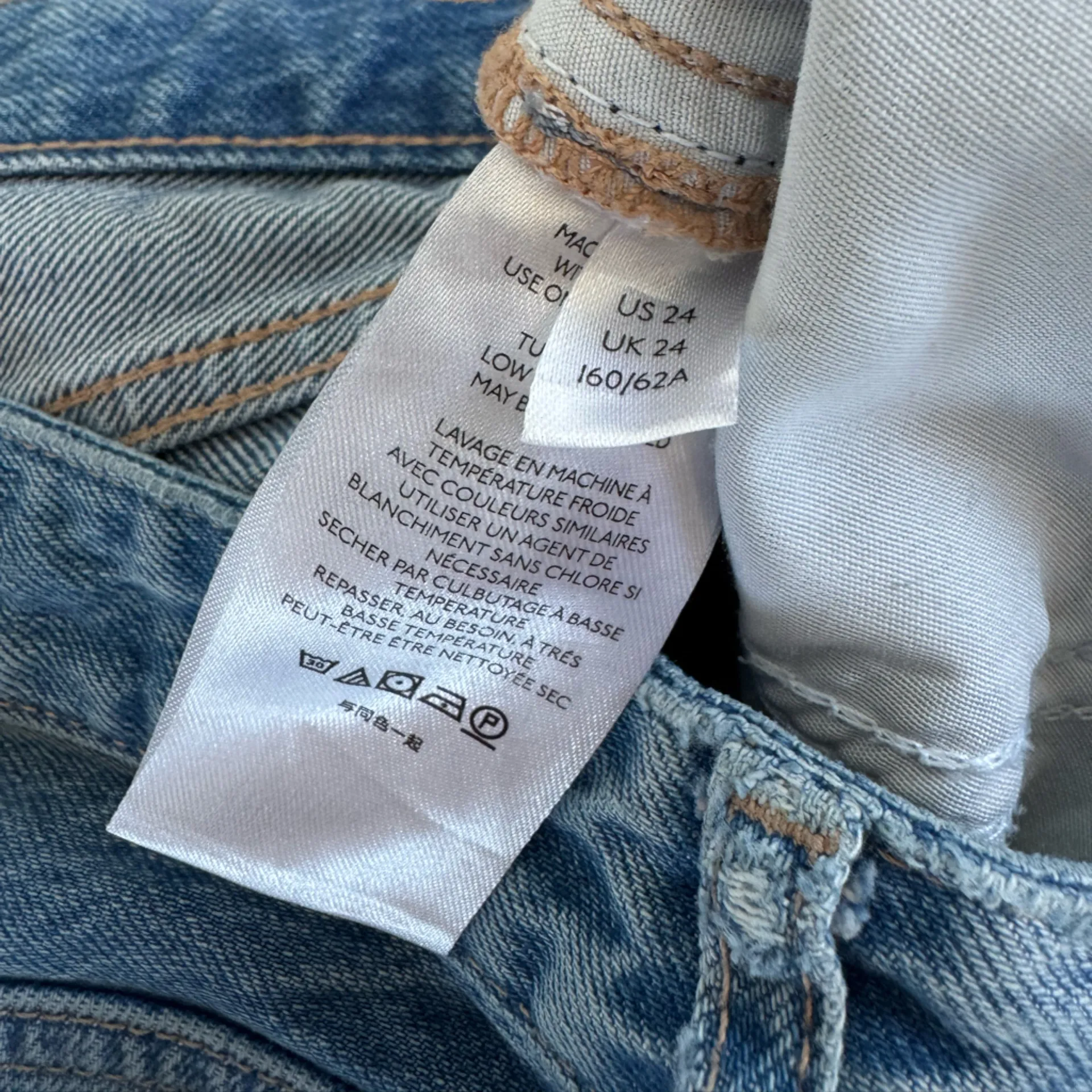 We The Free  Distressed Boyfriend Blue Jeans Size 24 - Image 4