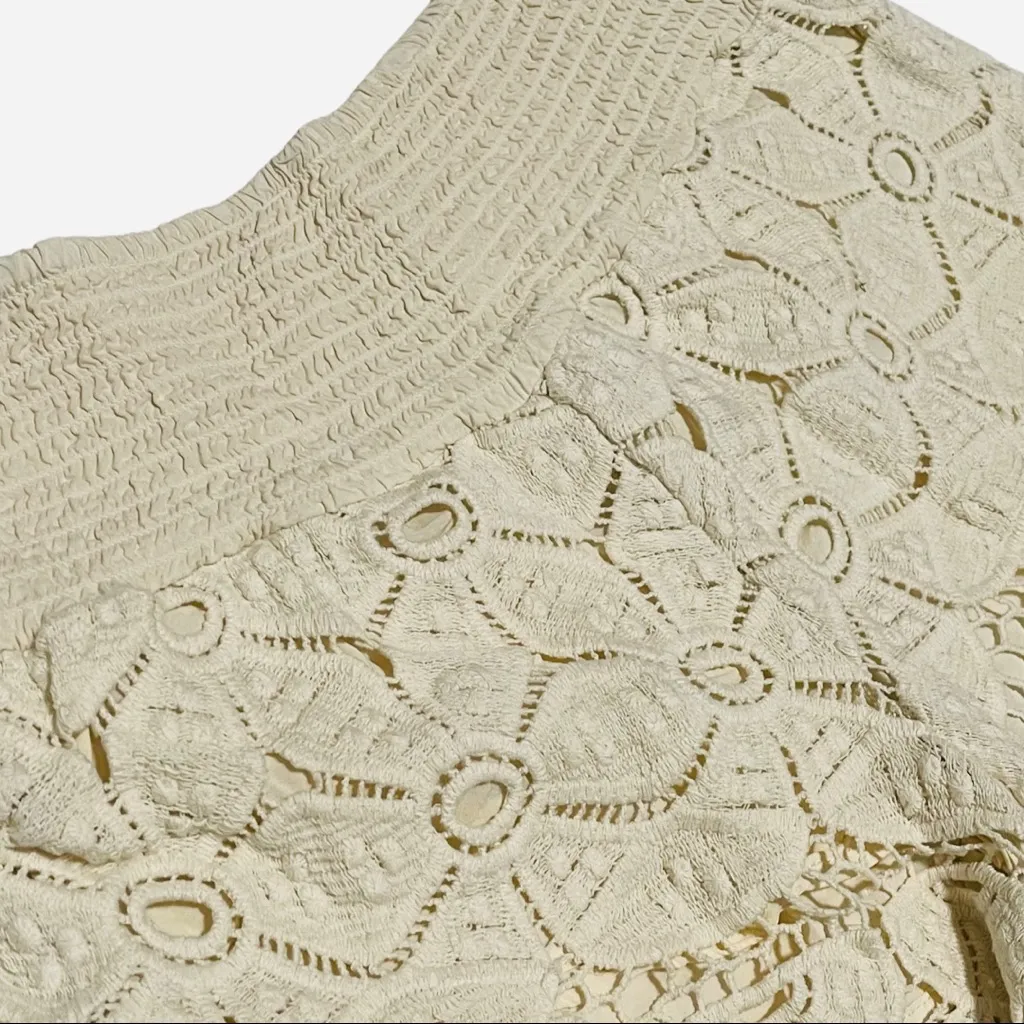 Volcom Crochet Scalloped Lace Shorts  S - Image 5