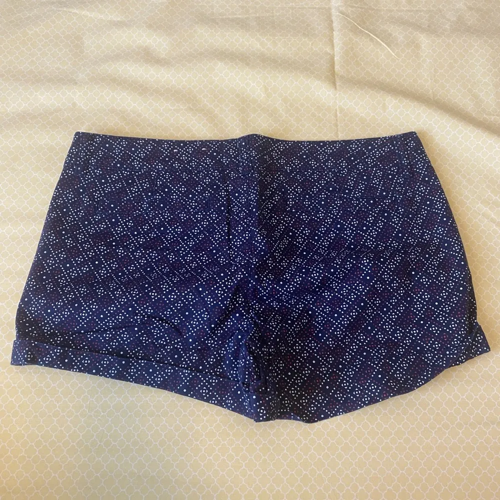 Sonoma, blue shorts, size 9, cuffed, very good condition - Image 2