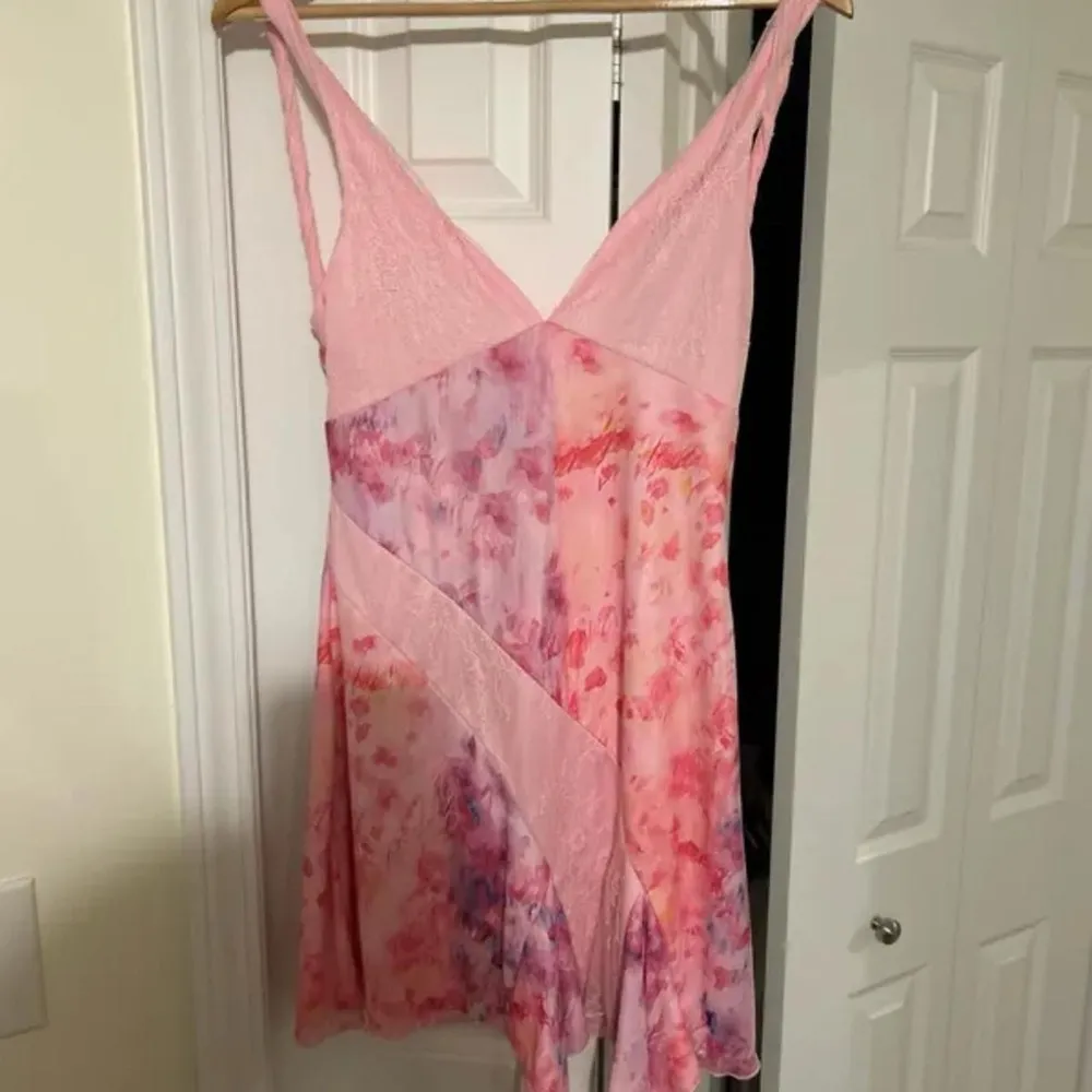Parthea Floral Asymmetrical Hem Fairy Lace Pink Mini Cami Open Back Dress size M Size M - Image 3