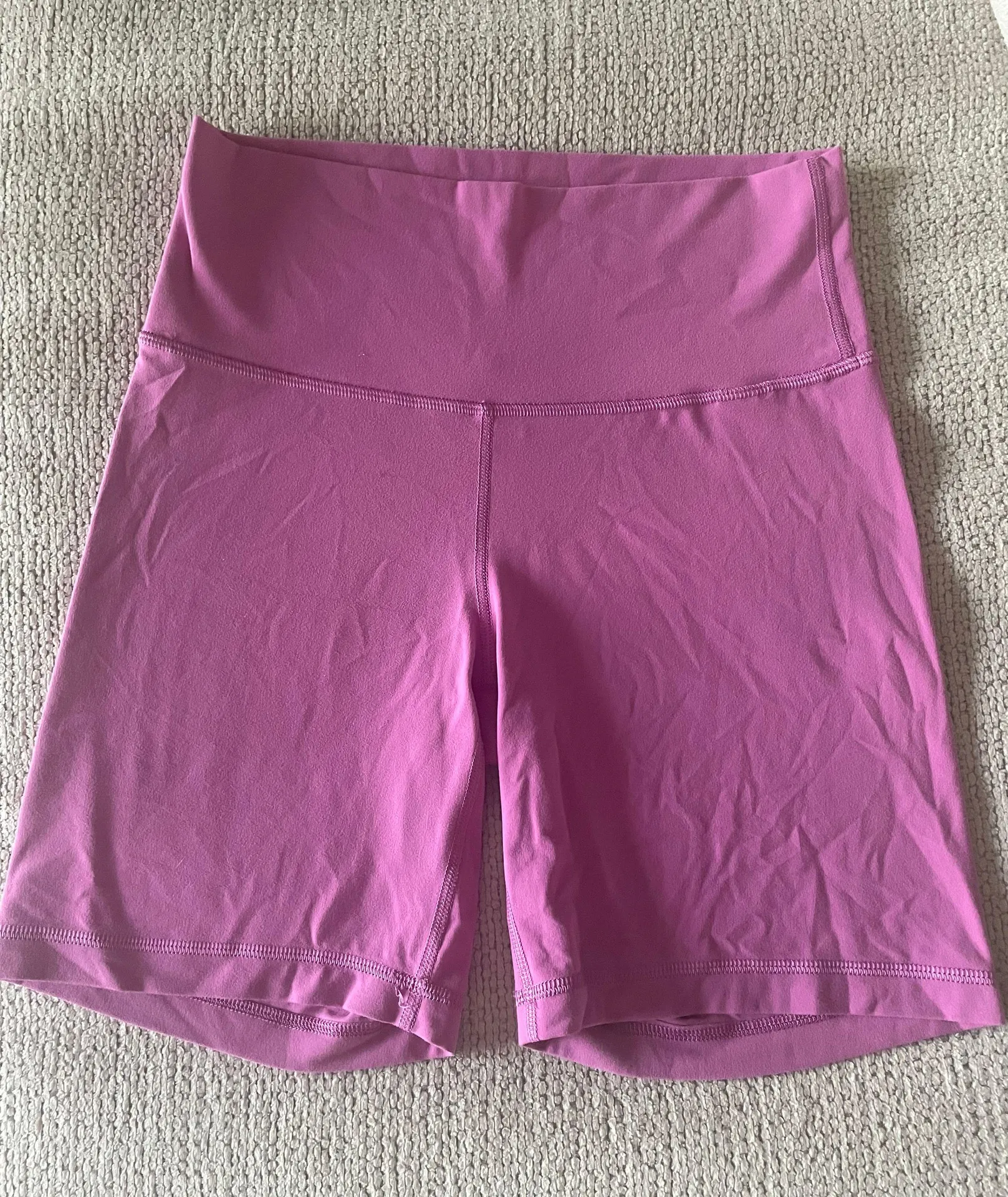 Aritzia TnaButter 7’ Short - Image 3