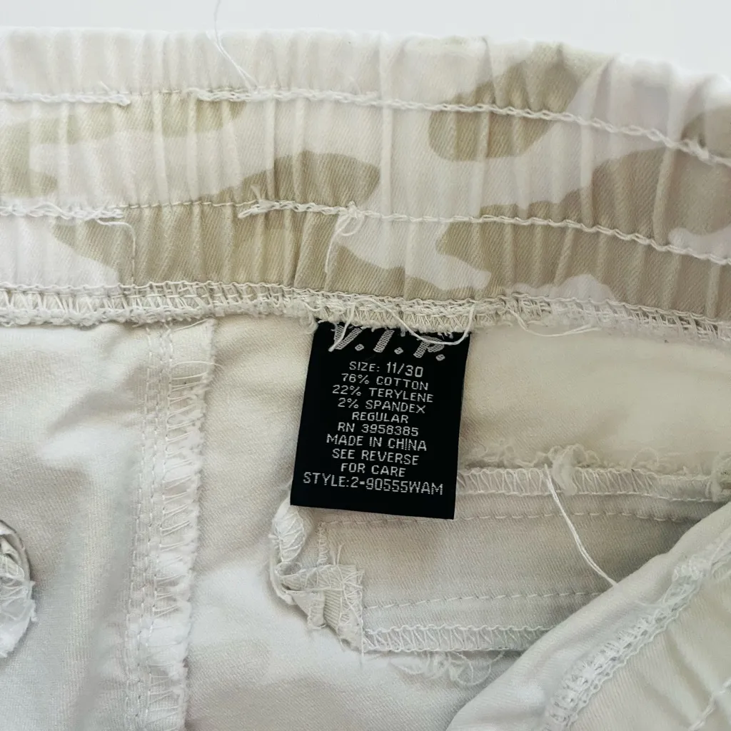 V.I.P. Beige Camouflage Jogger Pants Size 11/30 Tan - Image 4