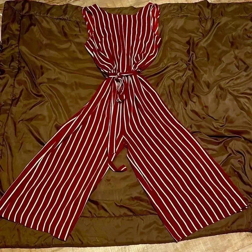 NWT Peppermint Romper - Image 3