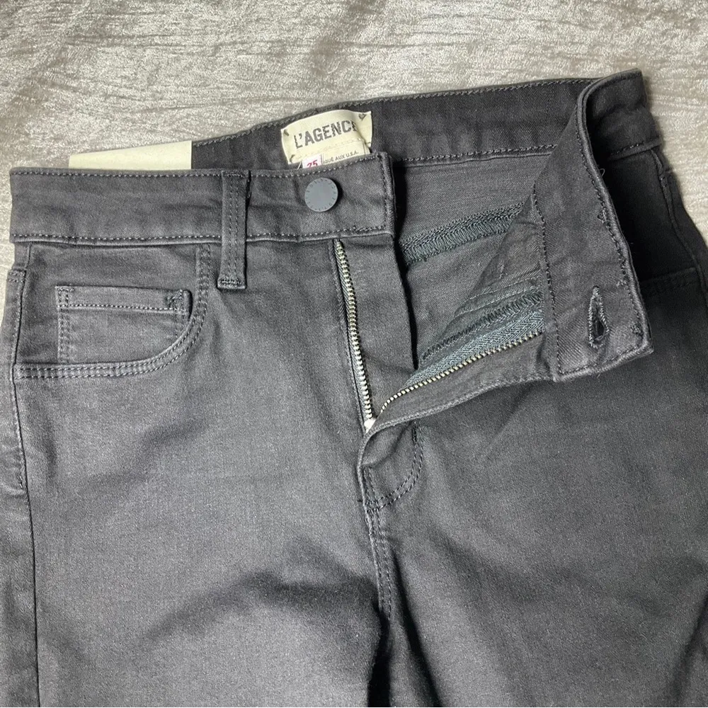 L'AGENCE NWT High Rise Jeans 24 Margot Destruct Skinny Zinc Black Ripped Knees - Image 7