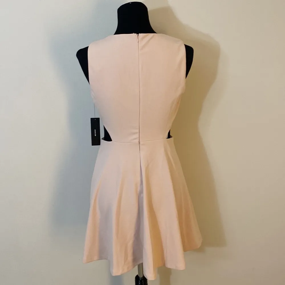 Toast to you Nude cut out skater dress - Image 4