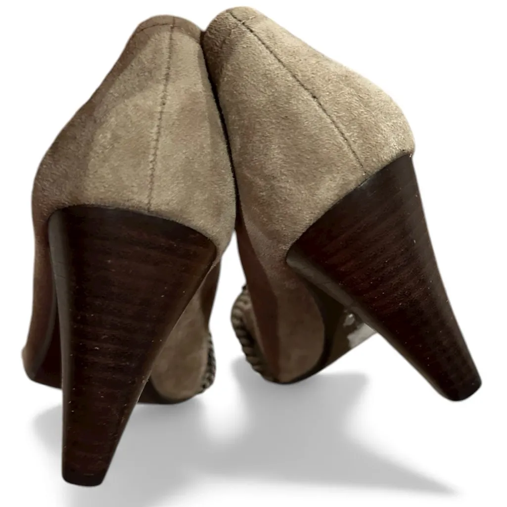 B. Makowsky Karly Taupe Gray Suede Leather Heels Chain Detail Pointed Shoes 6.5 - Image 6