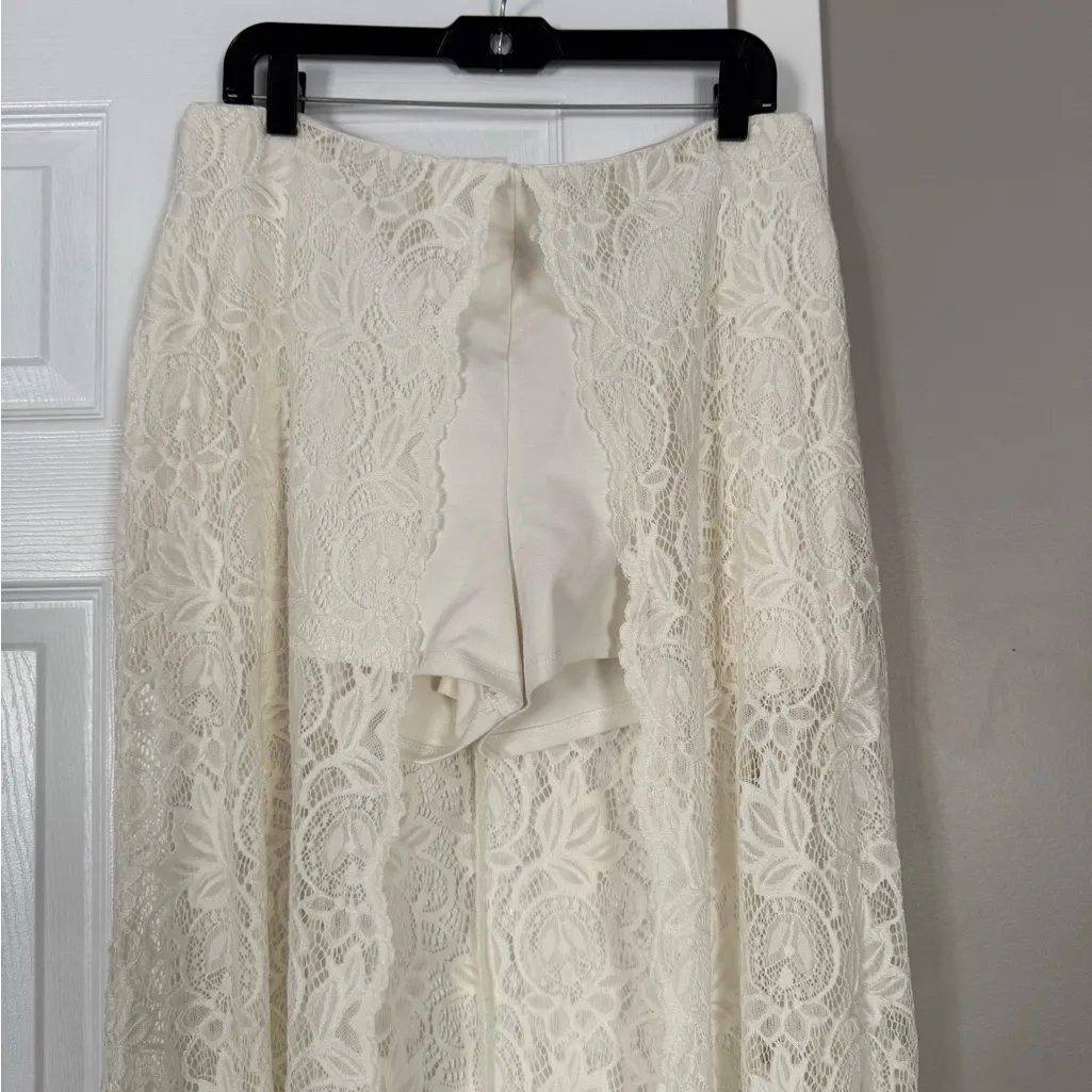 Material Girl Cream Shorts Pant Lace Skirt Festivals Beach - Image 5