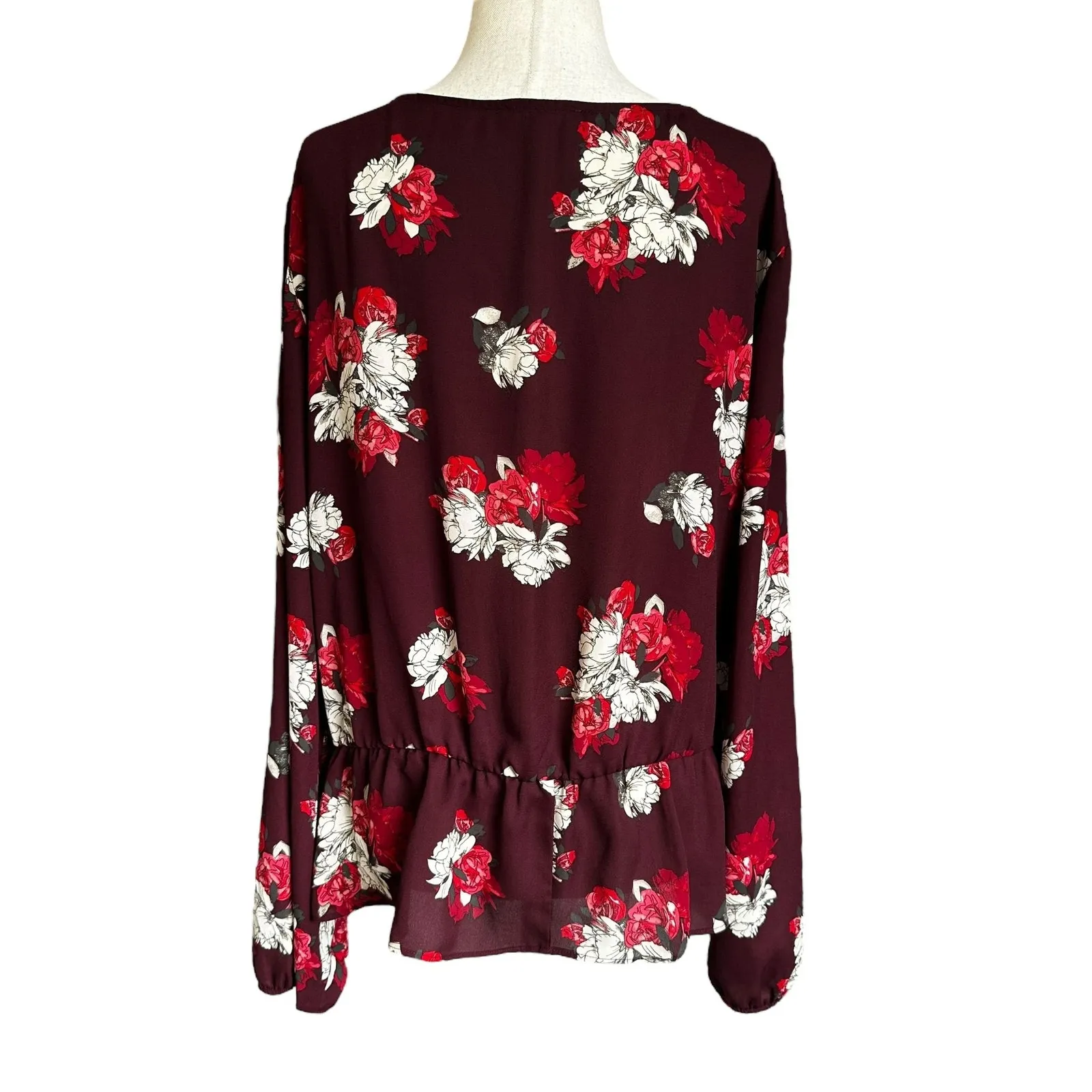 Maurices Maroon Floral V-Neck Top Women's Blouse Size Medium | 57-23 - Image 2