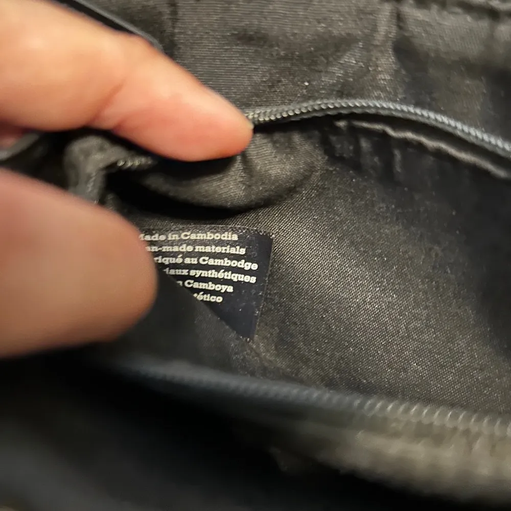 Nanette lepore black wristlet - Image 3