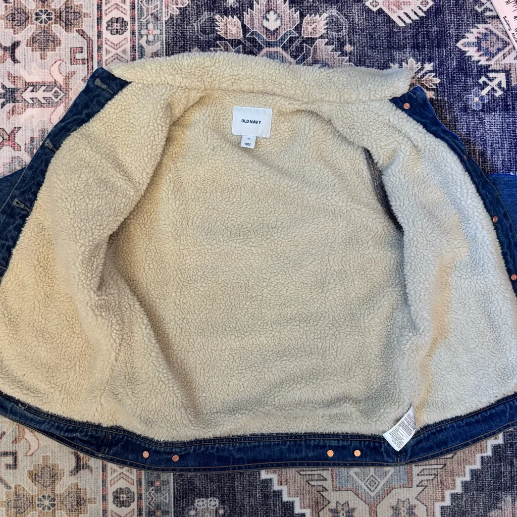 Old Navy Denim Jacket with Cream Sherpa Collar/ Interior 100% Cotton Size XS - Image 8