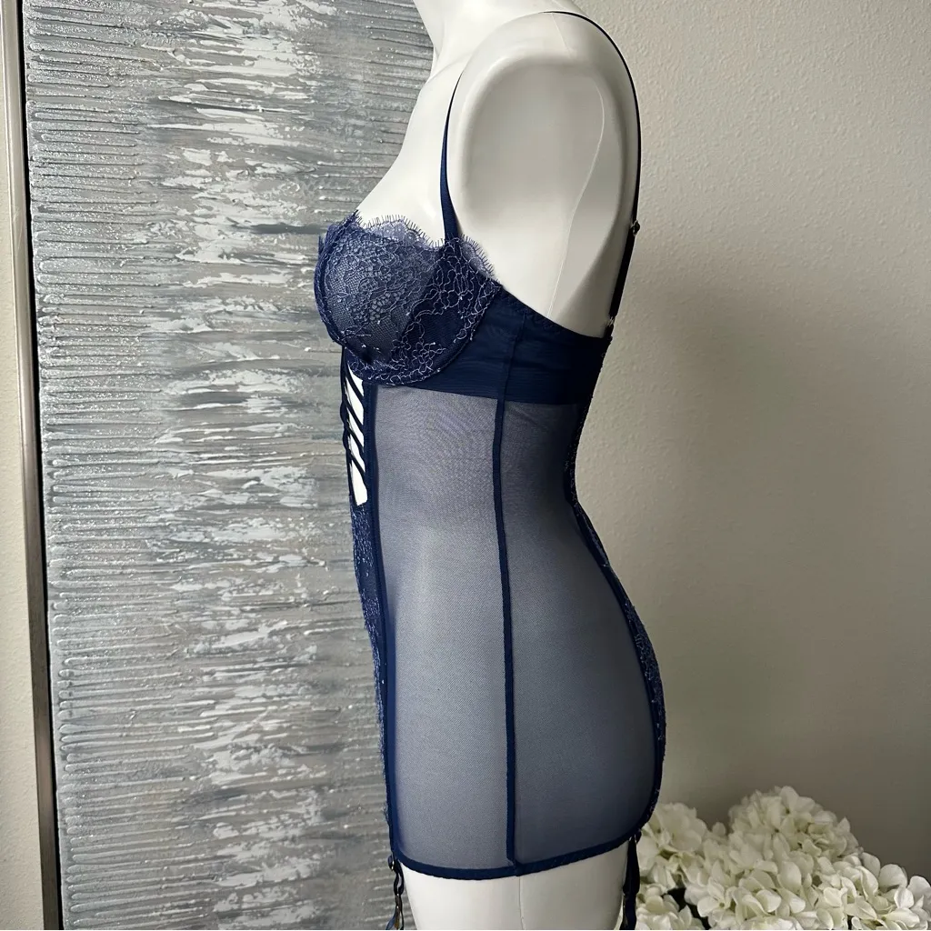 Victoria's Secret Midnight Blue Lace Garter Corset Size 34C - Image 3