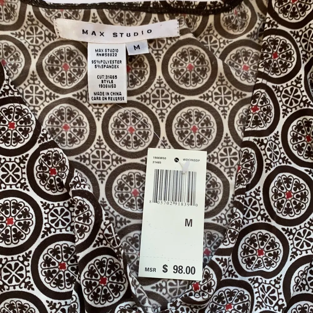 NWT Max Studio twist knot geo print dress, size M - Image 3