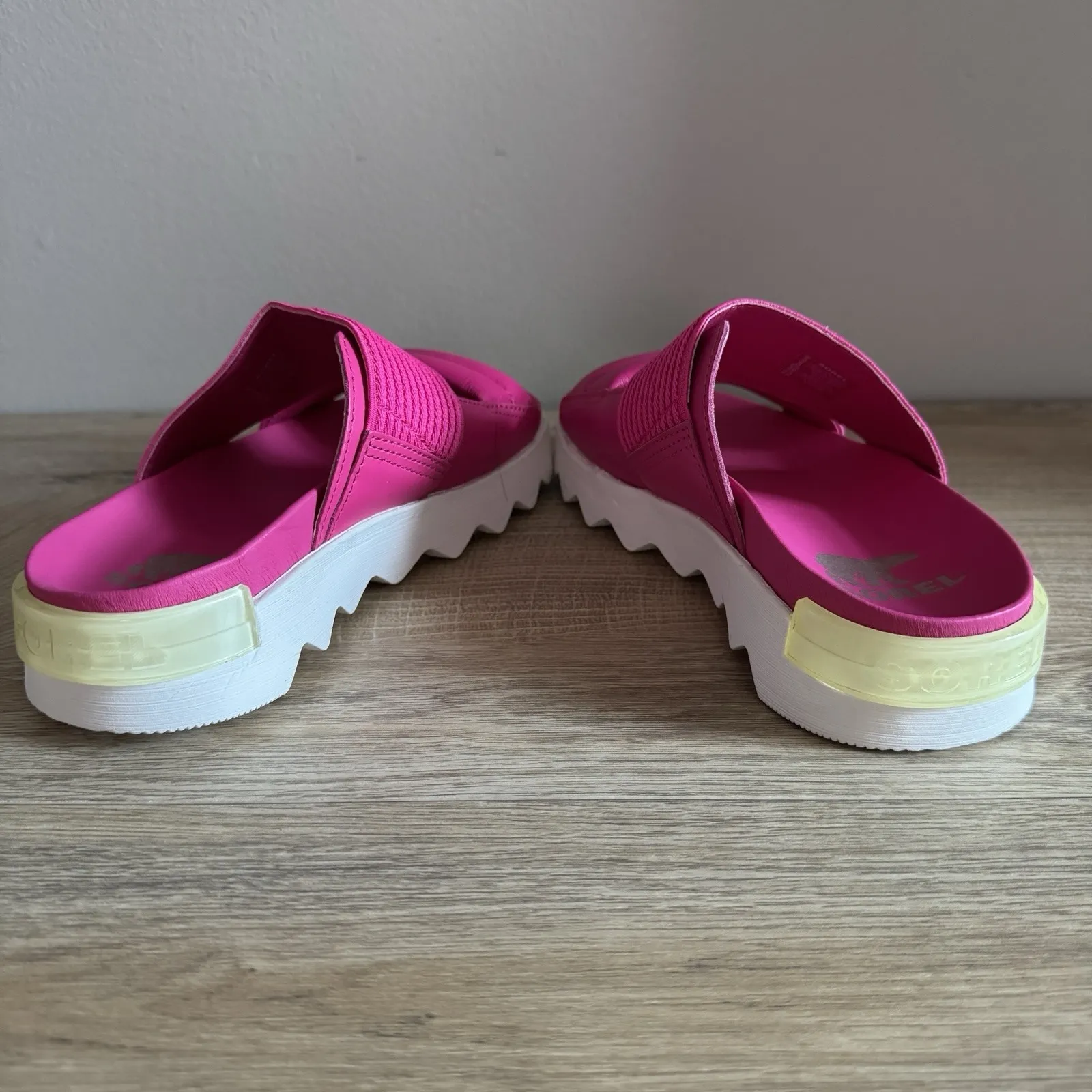 Sorel Viibe Slide Sandals Womens 5 Bright Pink Comfort Slip On Summer Pool Beach - Image 4