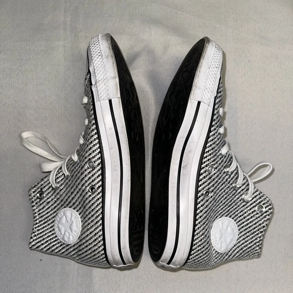Converse • Women’s White/Black Mason All Star Ox 562460F Sz 6 Sneakers - Image 6