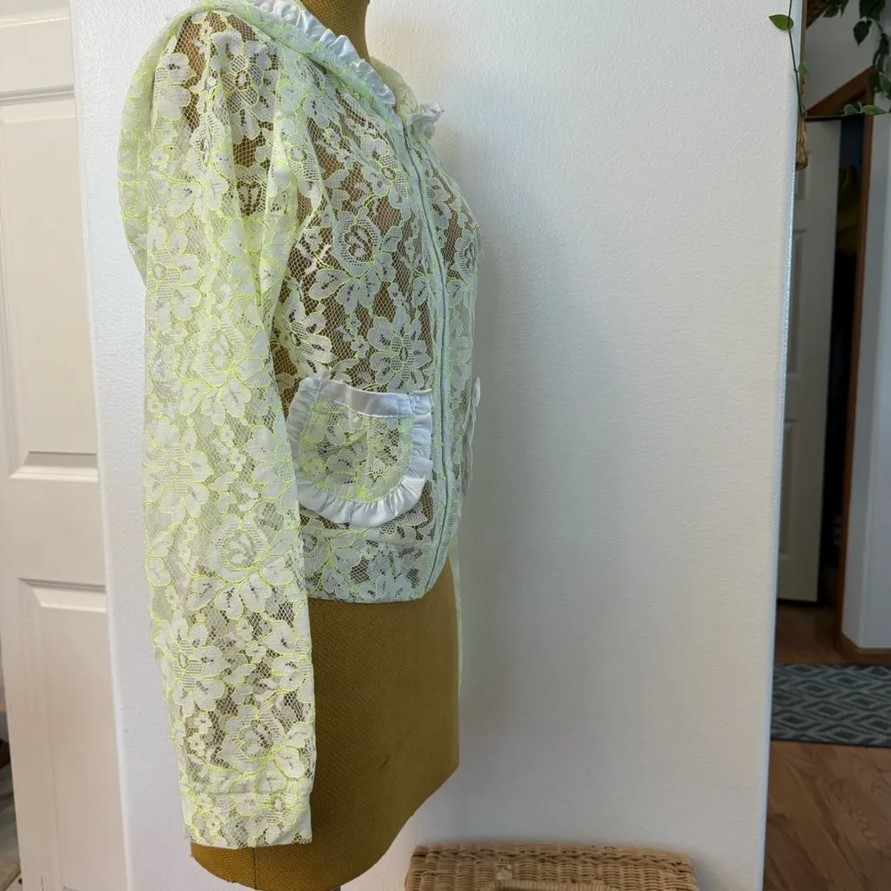 New Pink Lipstick Lace Hooded Jacket with Pockets Size L - Image 10