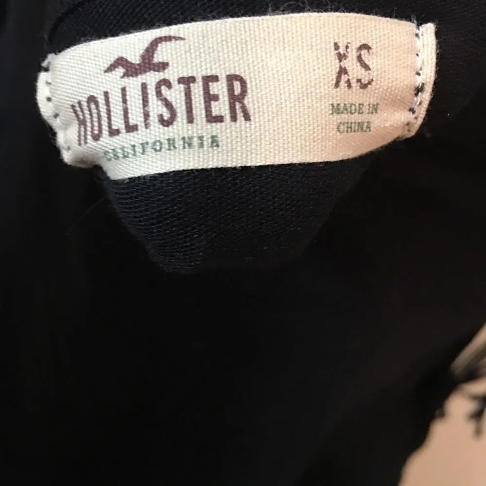 Hollister side fringe tank! Soft comfy - Image 4