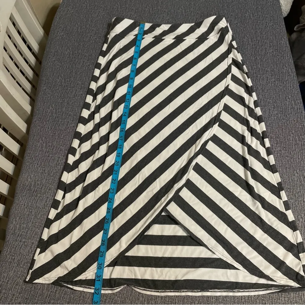 Athleta Faux Wrap Striped Skirt - Image 11