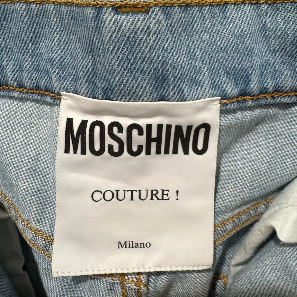 MOSCHINO COUTURE Light Wash Nailhead Studded Jeans Size 8‎ - Image 9