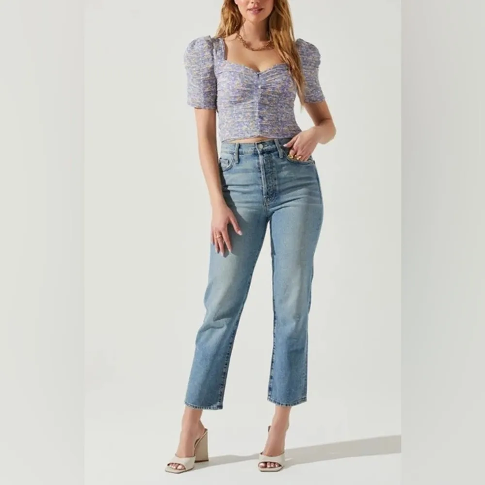 ASTR Smocked Back Sweetheart Neck Blouse Top in Purple Blue Ditsy Size Small NWT - Image 2