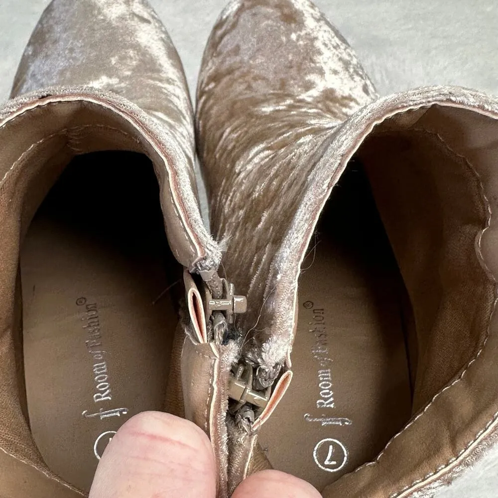 Room Of Fashion Velvet Ankle Bootie Womens 7 Champagne Blush Chunky Block Heel Pink - Image 8