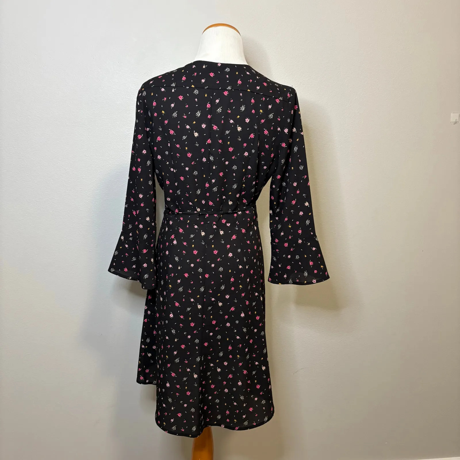 French Connection 71KPU - Bell Sleeve Floral Casual Dress -‎ Size 6 - Image 4
