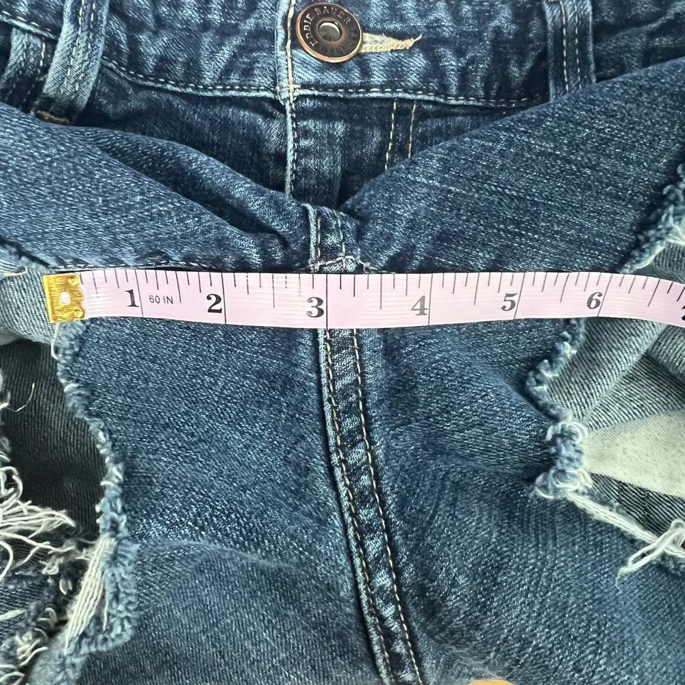 Eddie Bauer Women's Low Rise Denim/Jean Shorts Size 8 Breathable Stretch - Image 7