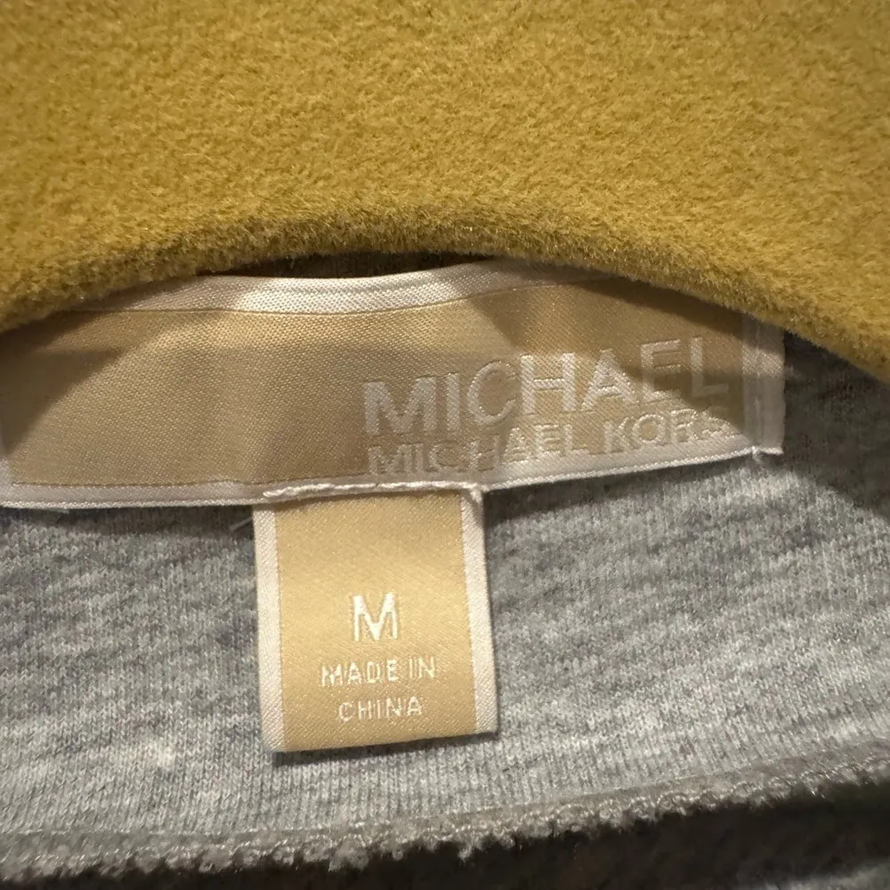 Michael Kors Heather Gray Side Zip Mock Neck Pullover Size M - Image 9