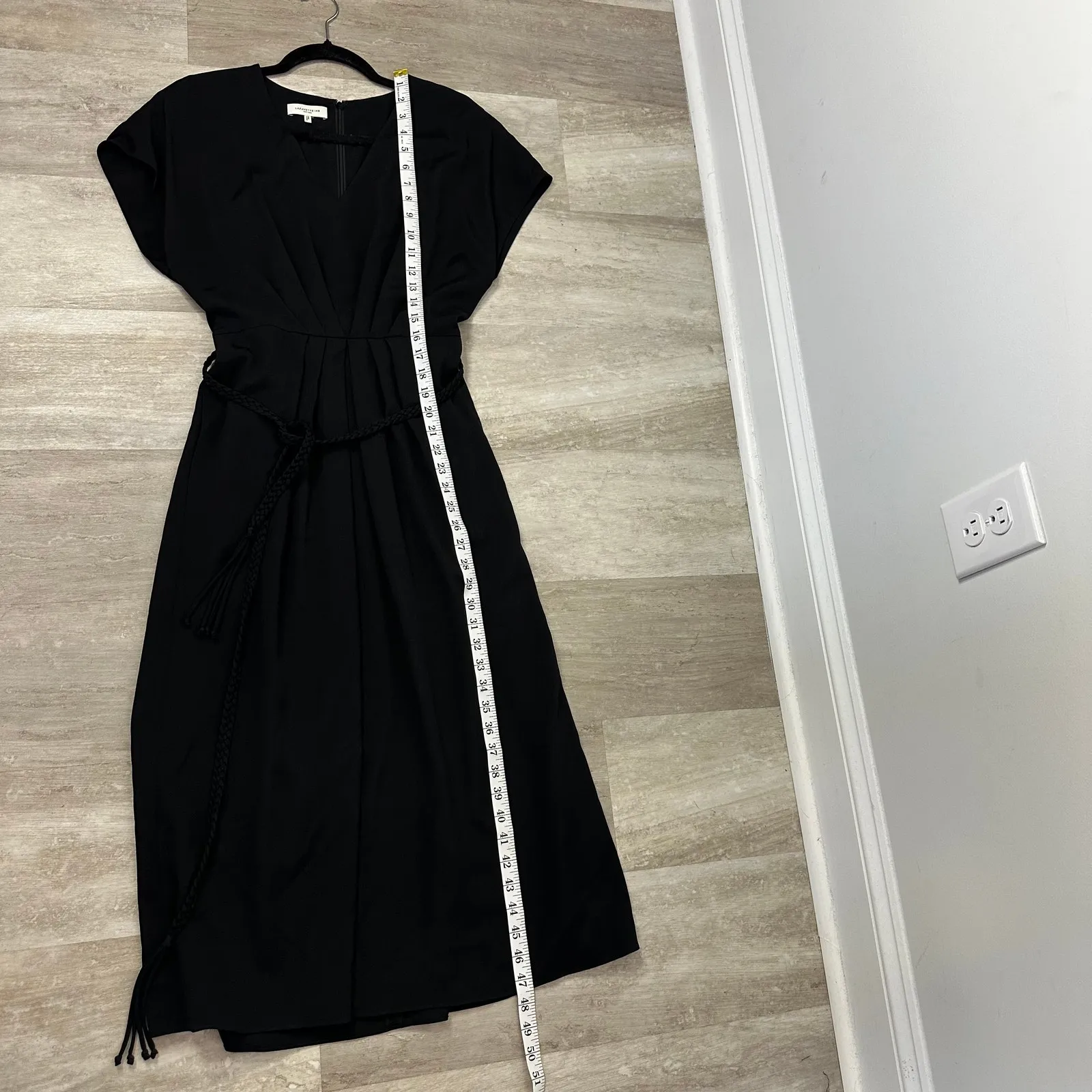 Lafayette 148 New York Belted V - Image 10