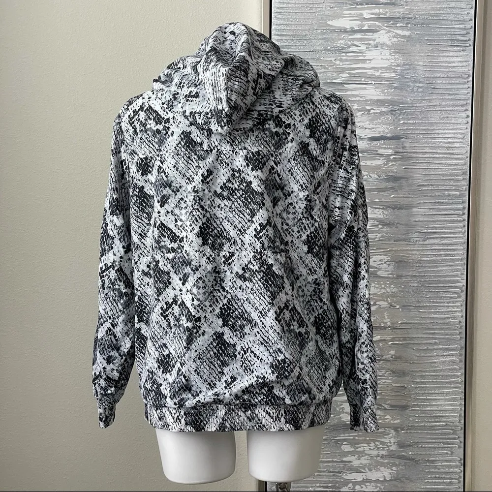 PINK Victoria’s Secret Women’s Windbreaker Size XS - Image 6