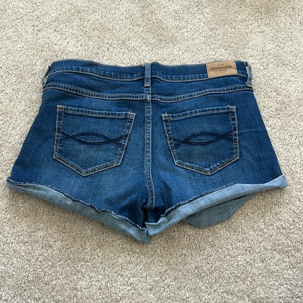 Women’s Abercrombie Shorts - Image 3