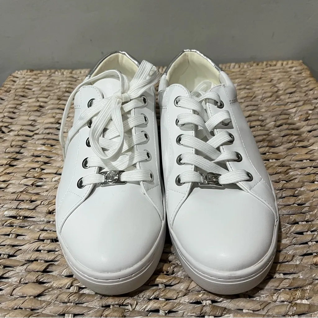 Liz Claiborne Size 8 M White  Sneakers Shoes Faux Leather Warwick Silver Accents - Image 3